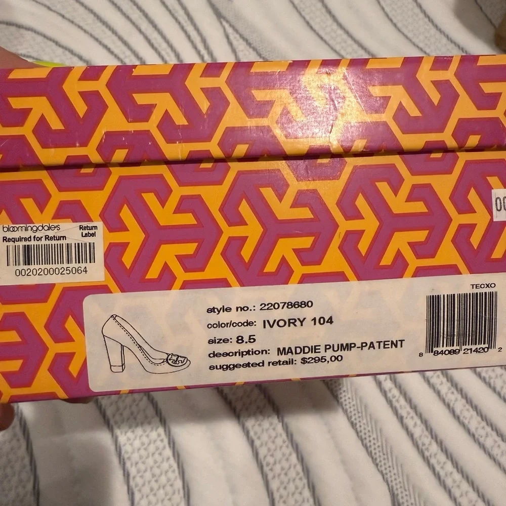 Tory Burch NIB Maddie Pump-Patent Ivory Women's Shoes - Picture 2 of 5